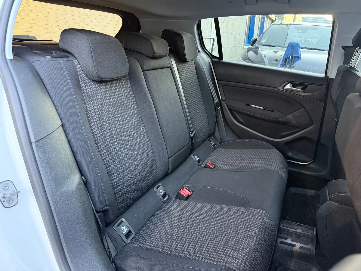 Peugeot 308 - photo 14