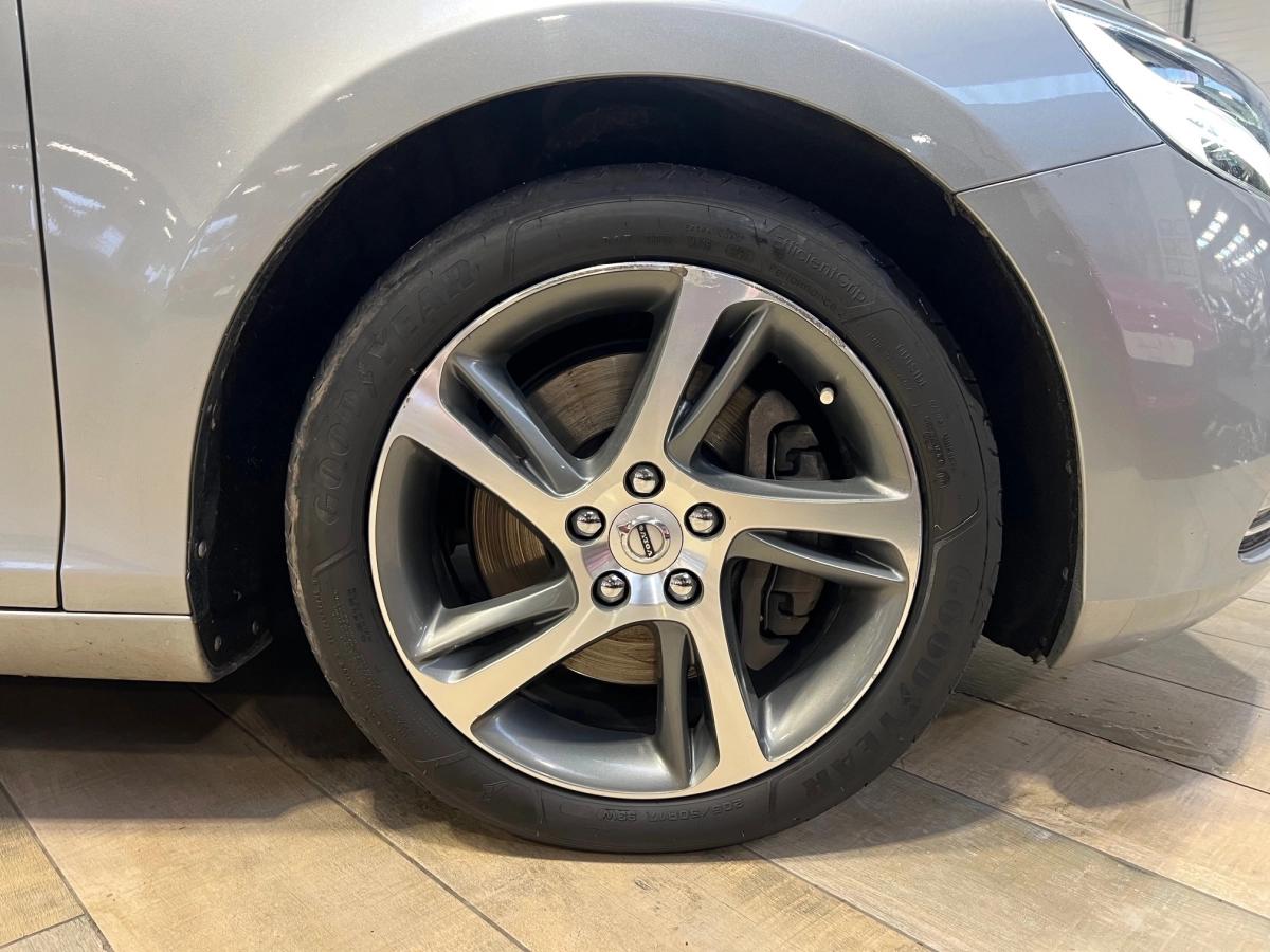 Volvo V40 II (2) 2.0 D4 190 INSCRIPTION BVM6