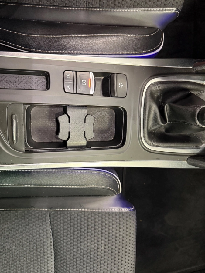 Renault Megane - photo 32