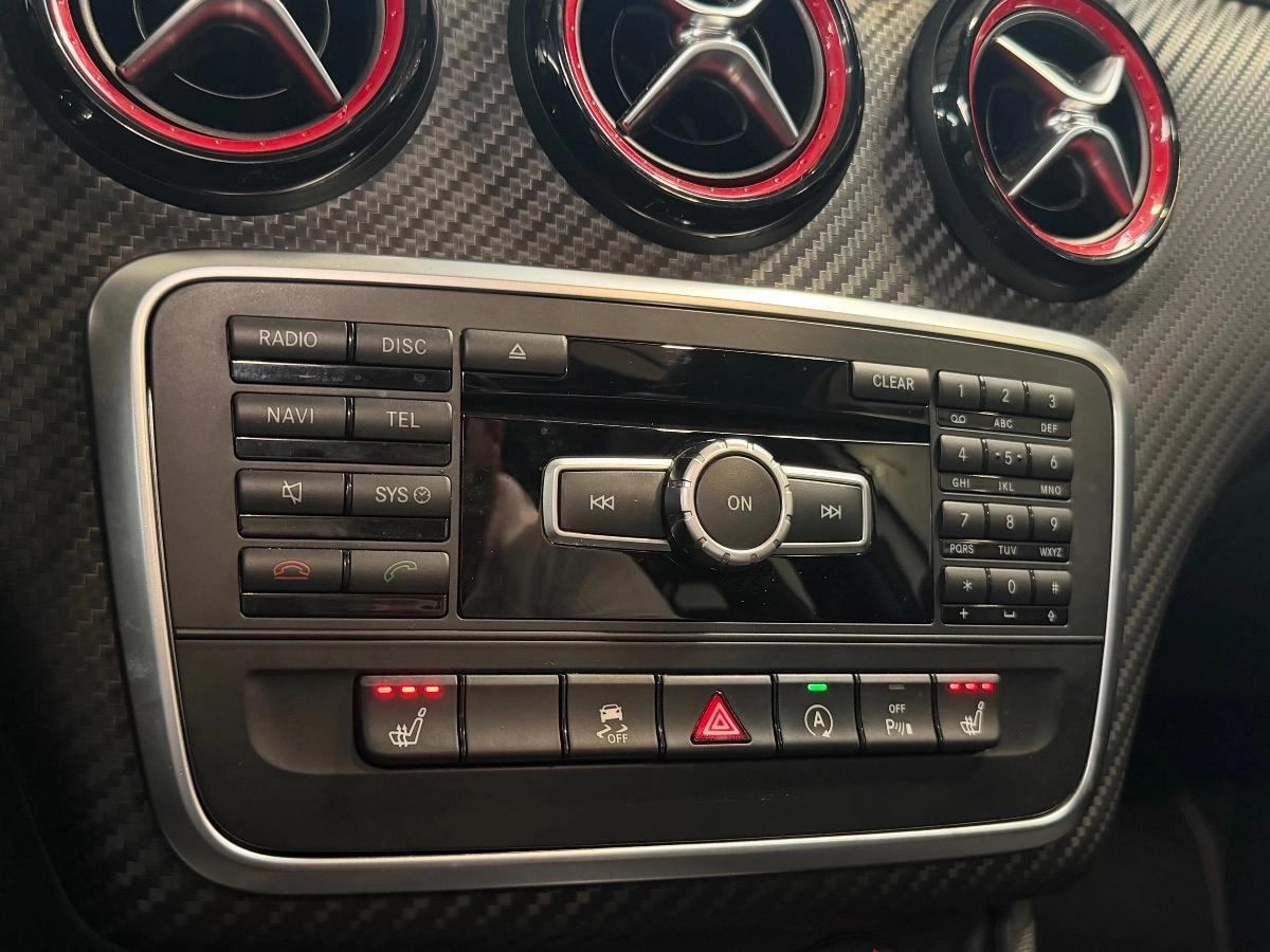 MERCEDES CLASSE A 45 AMG 4-MATIC SPEEDSHIFT 360CH - KIT AERO/TOIT OUVRANT/SIEGES CHAUFFANTS