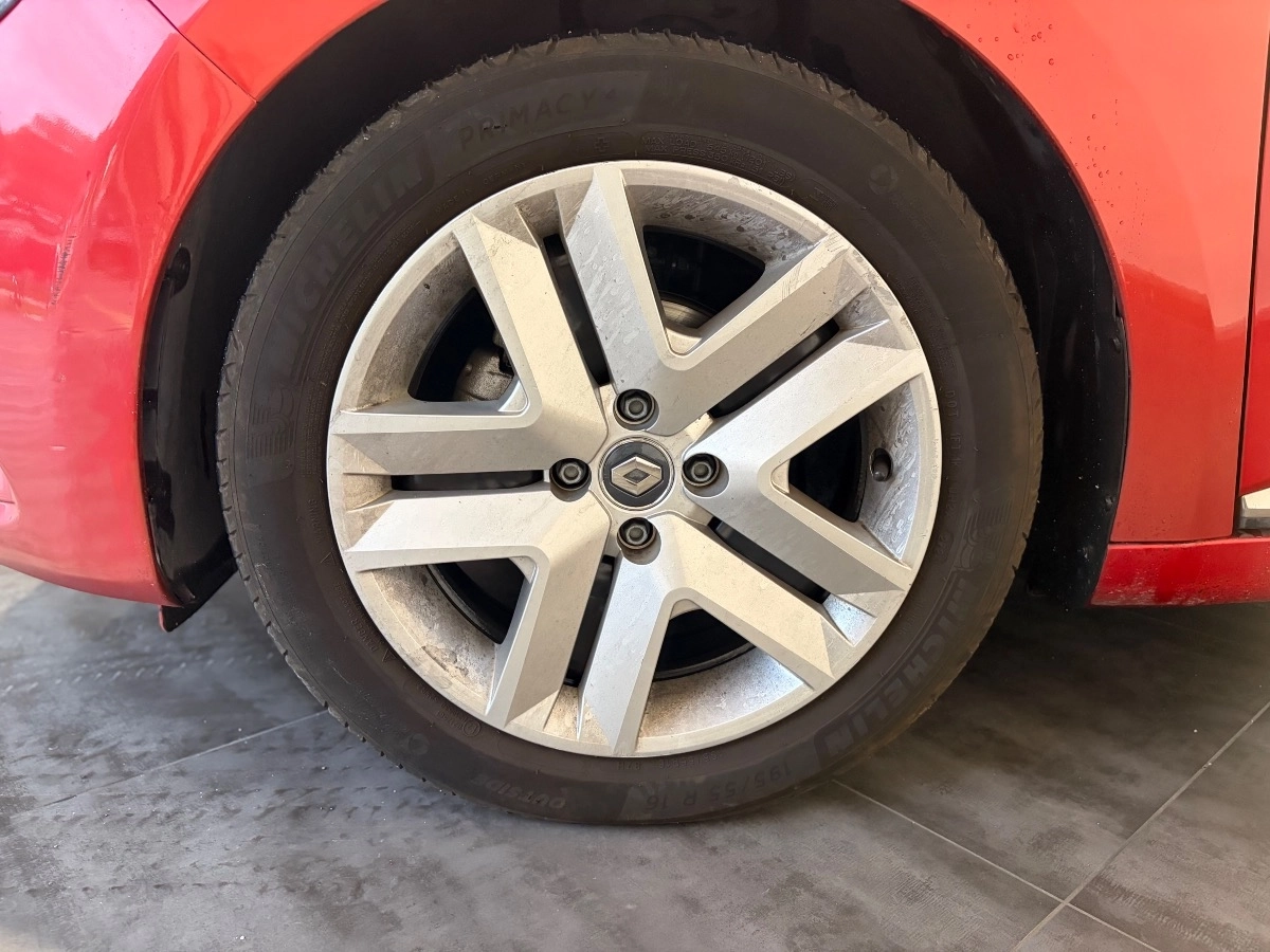 Renault Clio - photo 28
