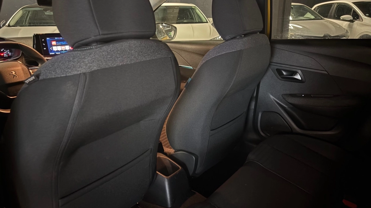 Peugeot 208 - photo 27