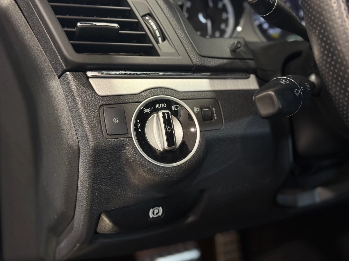 Mercedes Classe E - photo 15