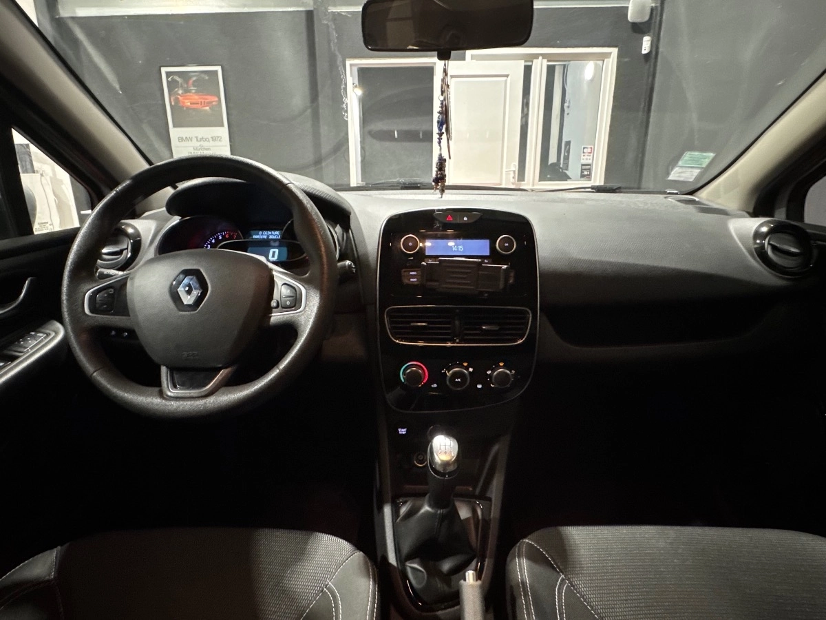 Renault Clio - photo 8