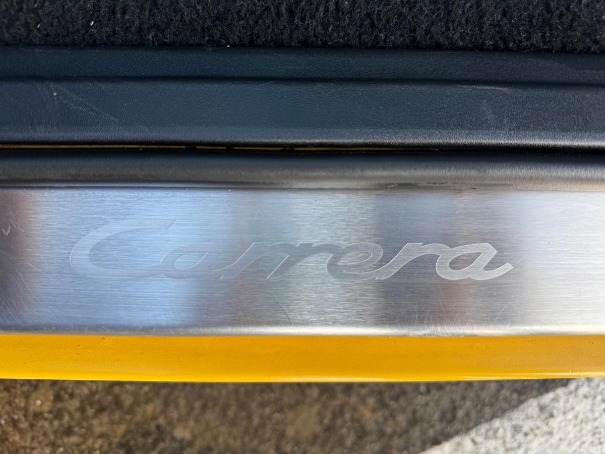 Porsche 911 COUPE 993 3.6 270 CARRERA 4