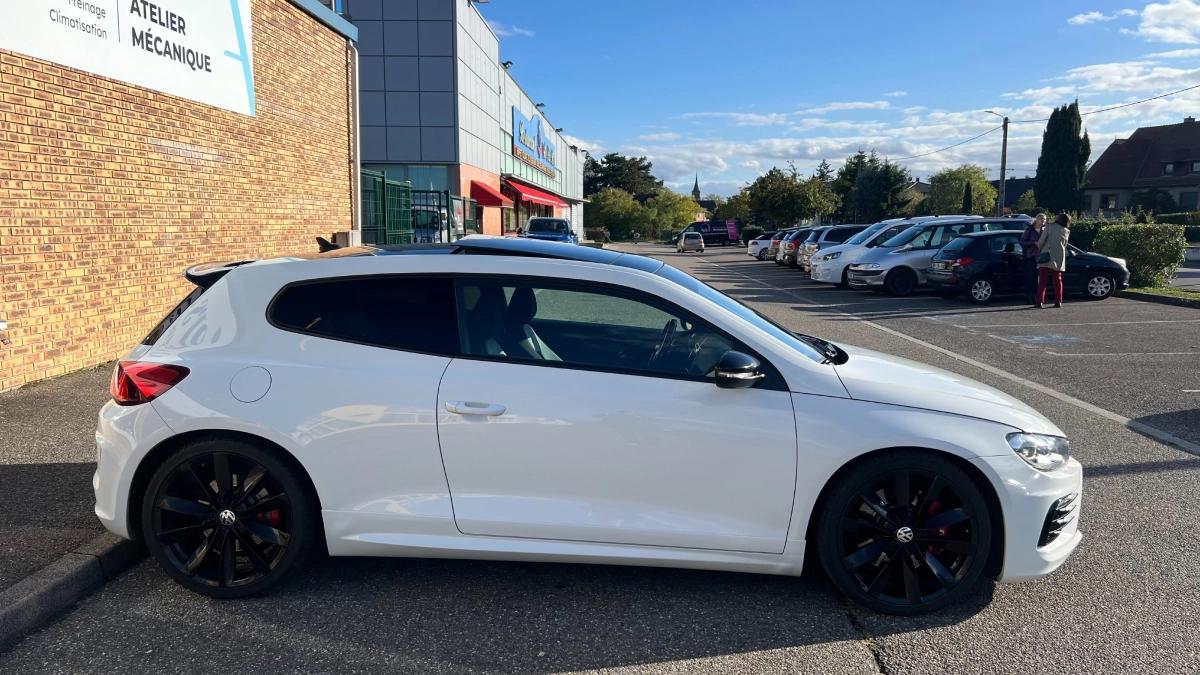 Volkswagen Scirocco 2.0 TSI 280 R DSG BVA