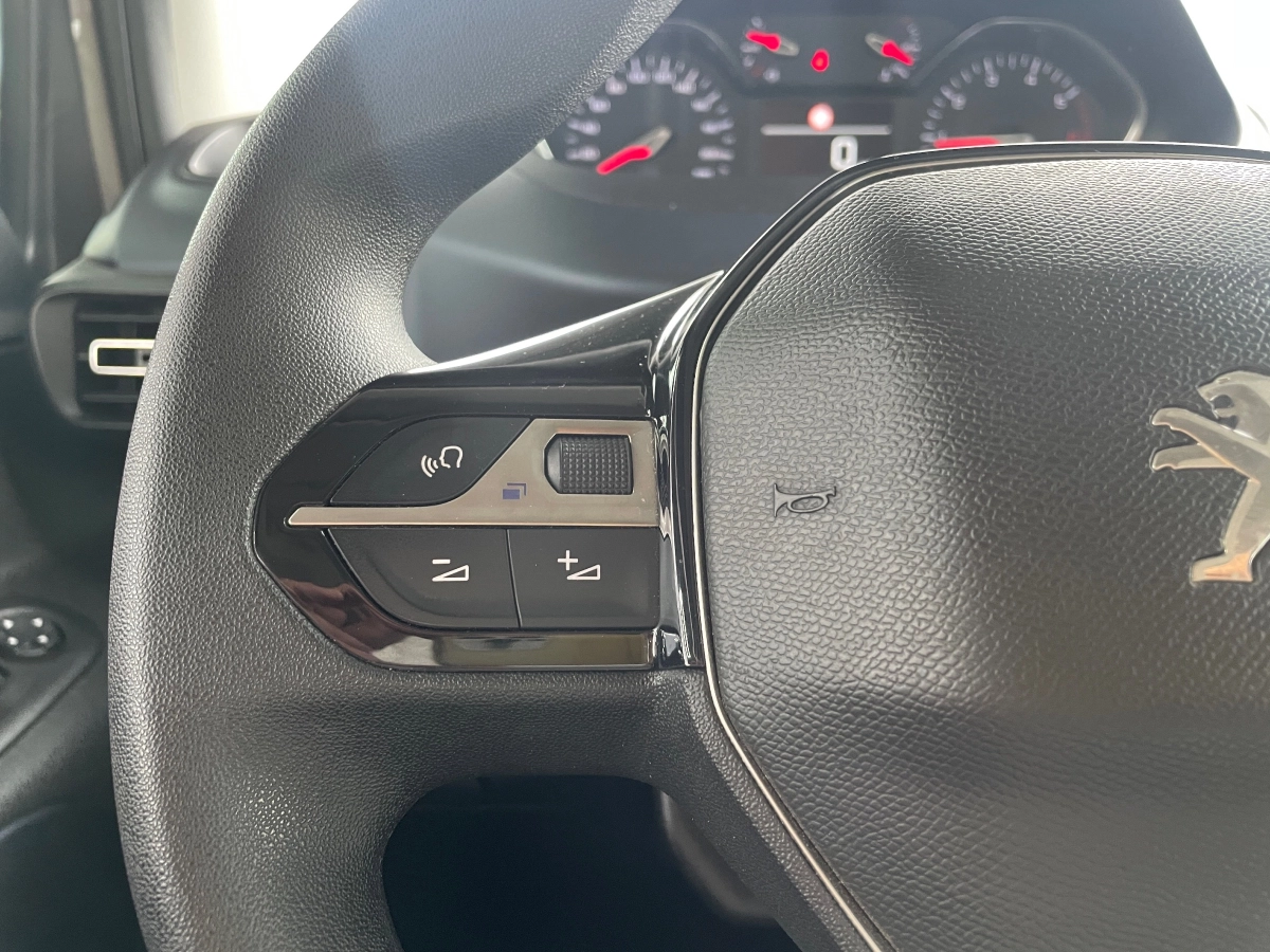 Peugeot Rifter - photo 22