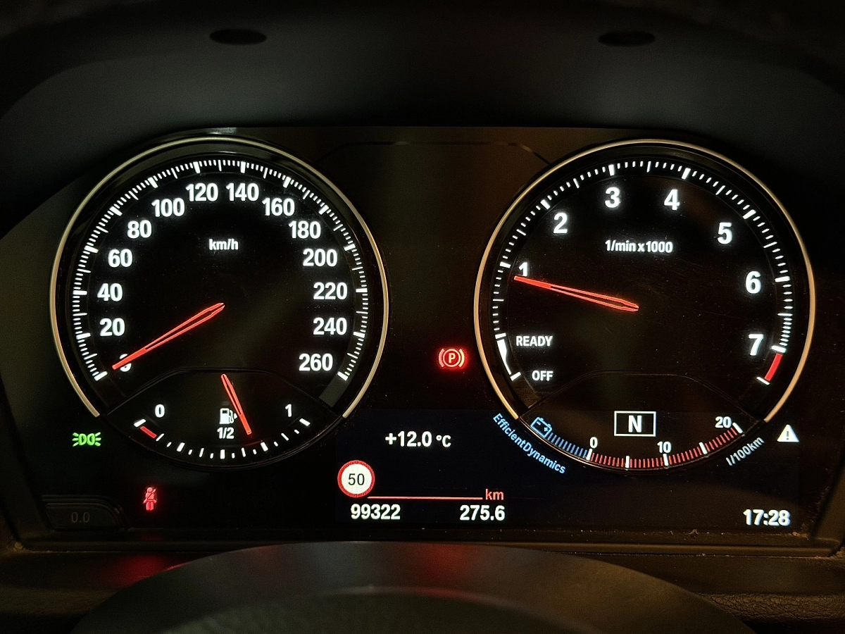 Bmw X1 - photo 12