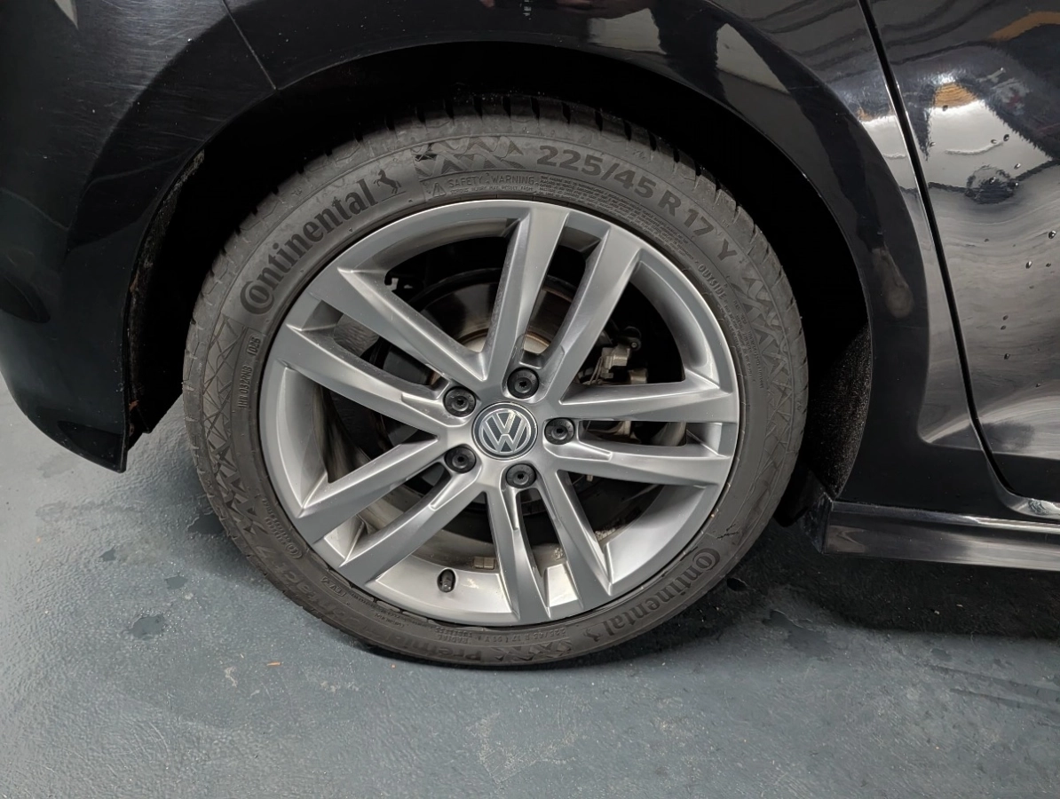 Volkswagen Golf - photo 28