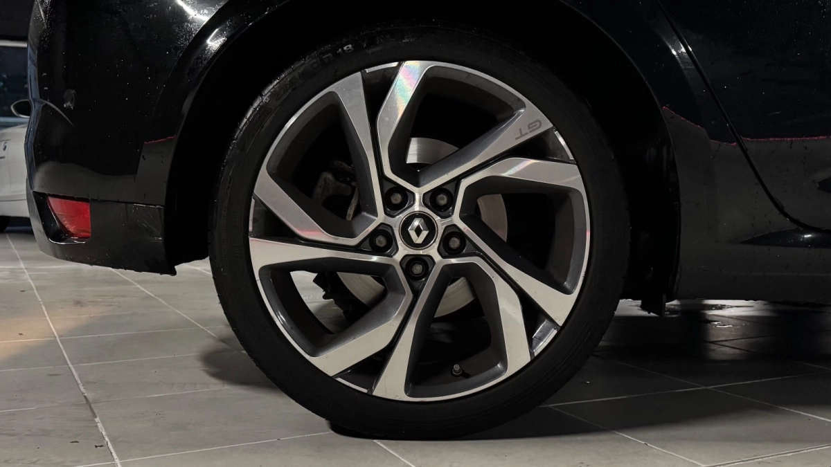 Renault Megane - photo 15