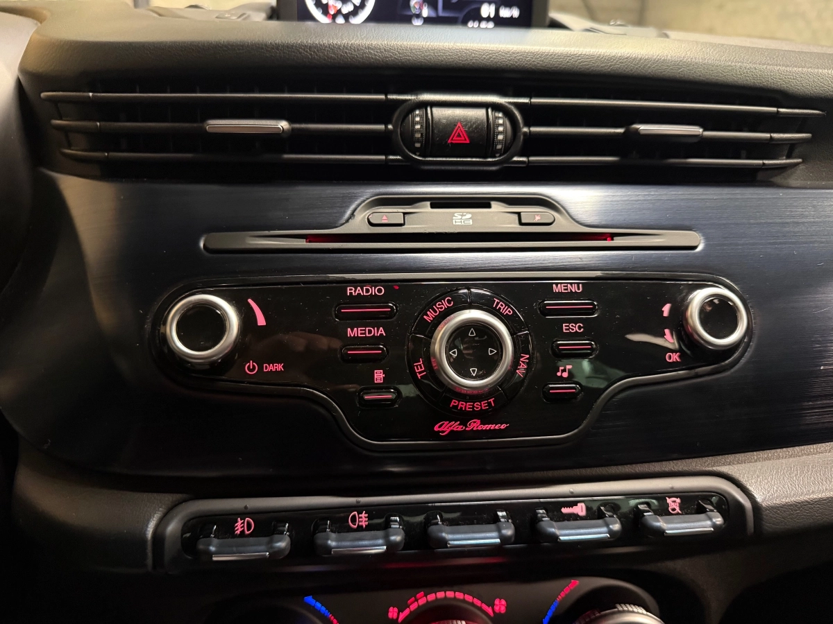 Alfa Romeo Giulietta - photo 14