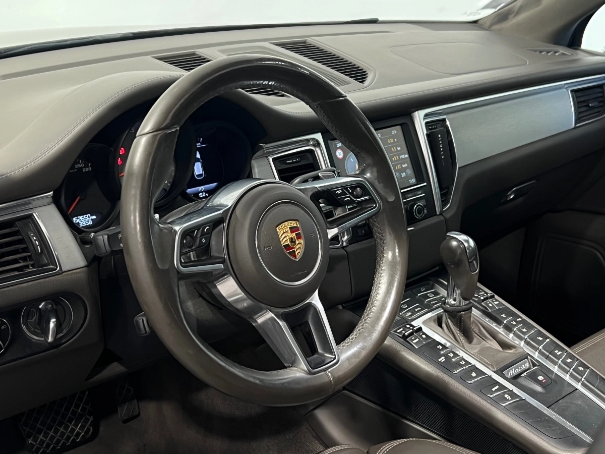 Porsche Macan - photo 10