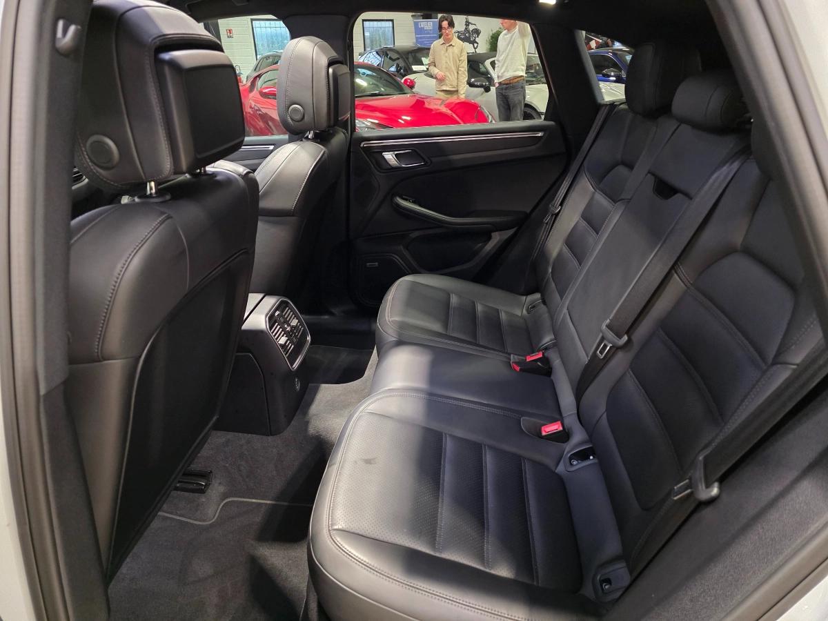 PORSCHE MACAN 2.0 245 TOIT PANO / CHRONO / BOSE