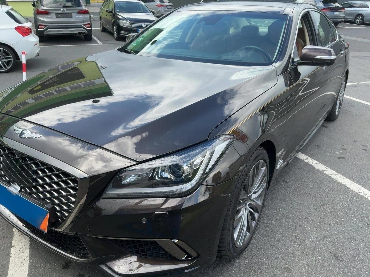 Hyundai Genesis