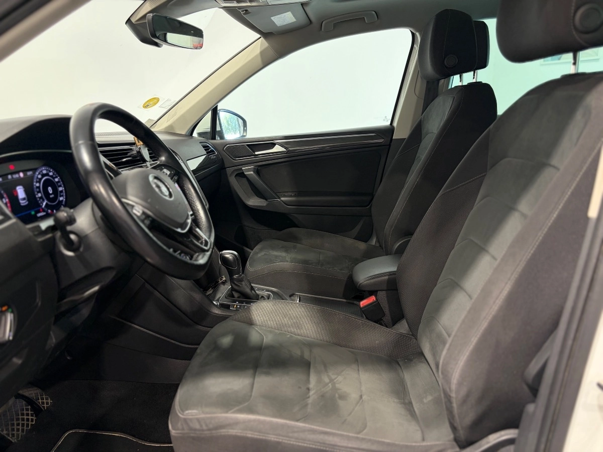 Volkswagen Tiguan - photo 13
