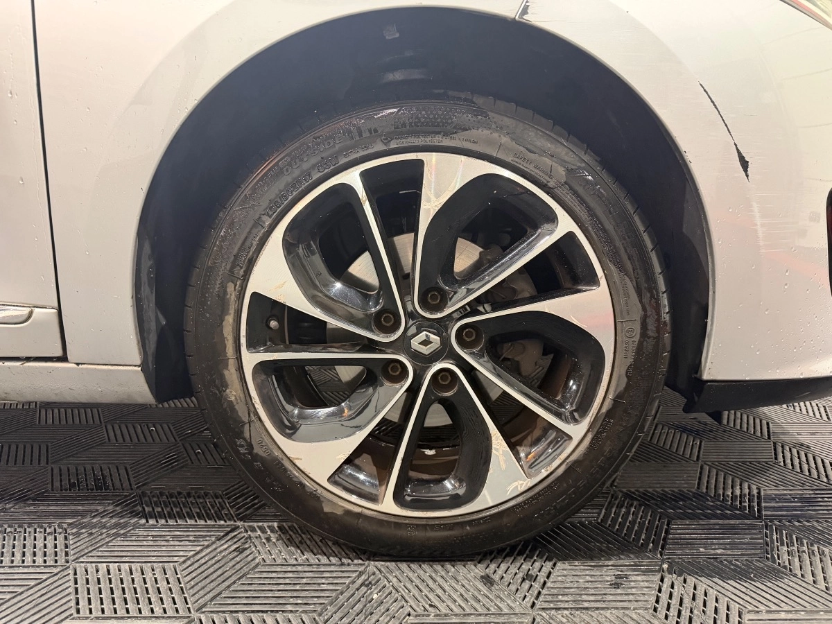 Renault Megane - photo 8