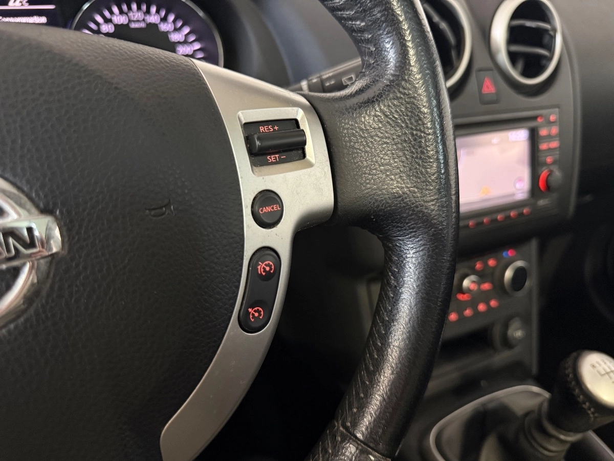 Nissan Qashqai - photo 13