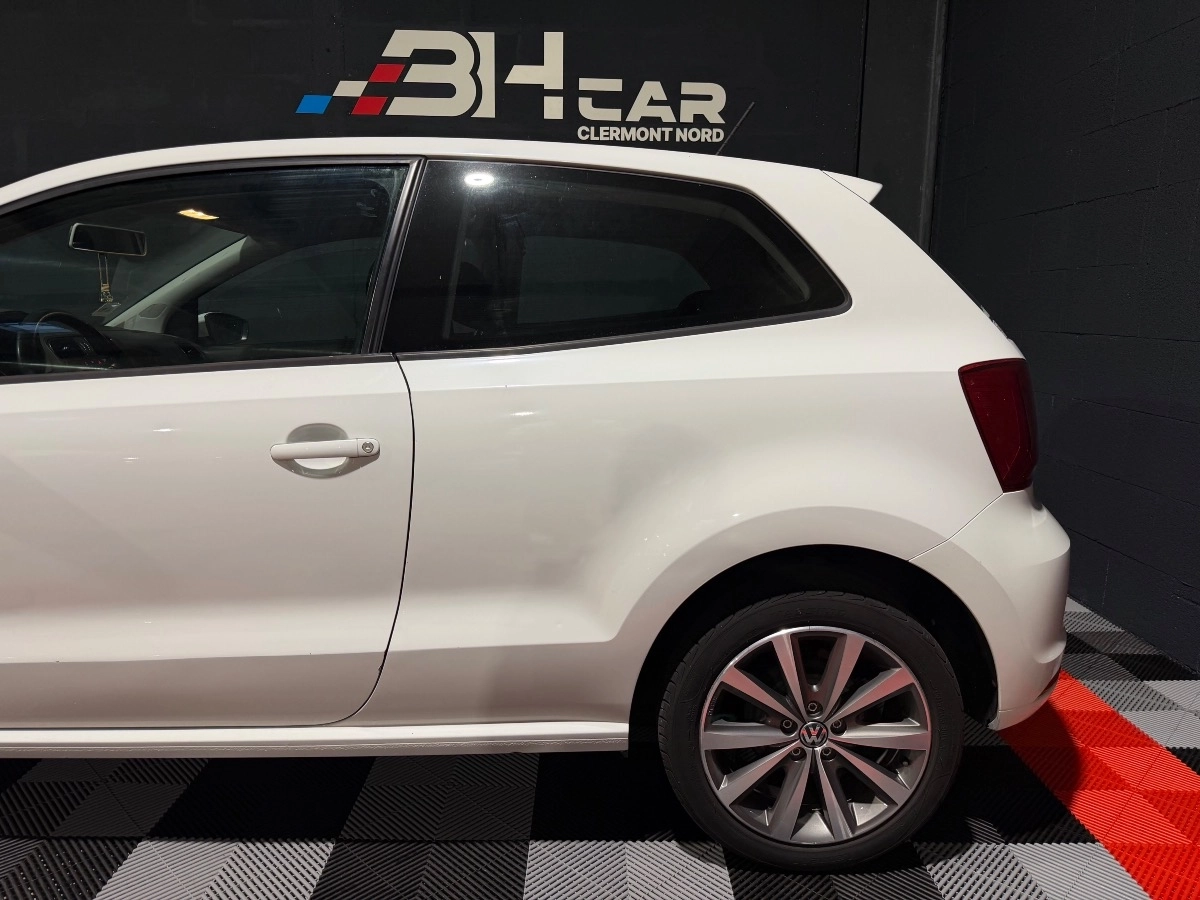 Volkswagen Polo - photo 11
