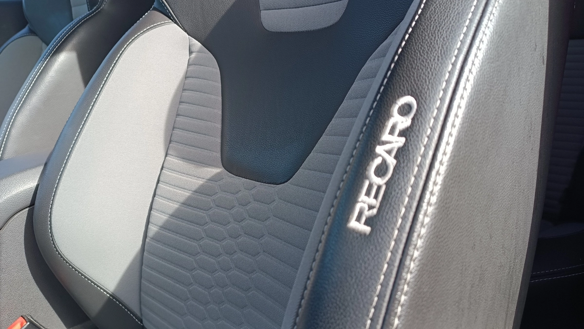 Ford Fiesta - photo 12