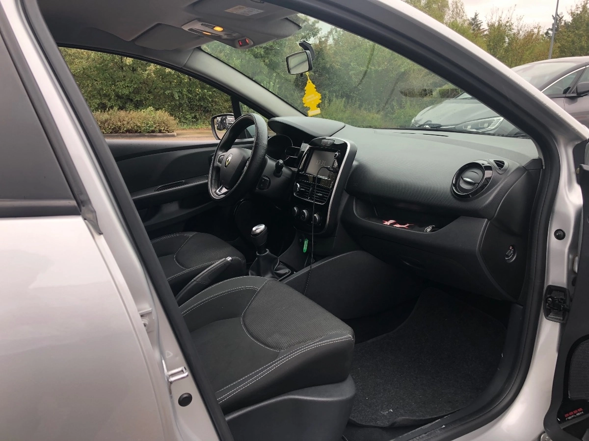 Renault Clio - photo 23