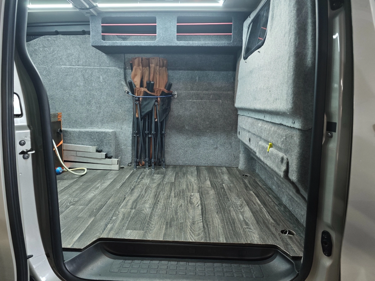 Toyota Pro Ace - photo 25
