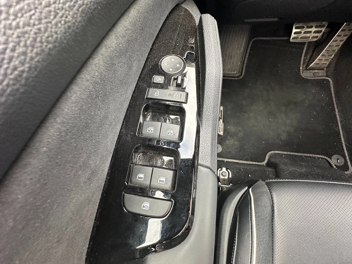 Kia Sportage - photo 27