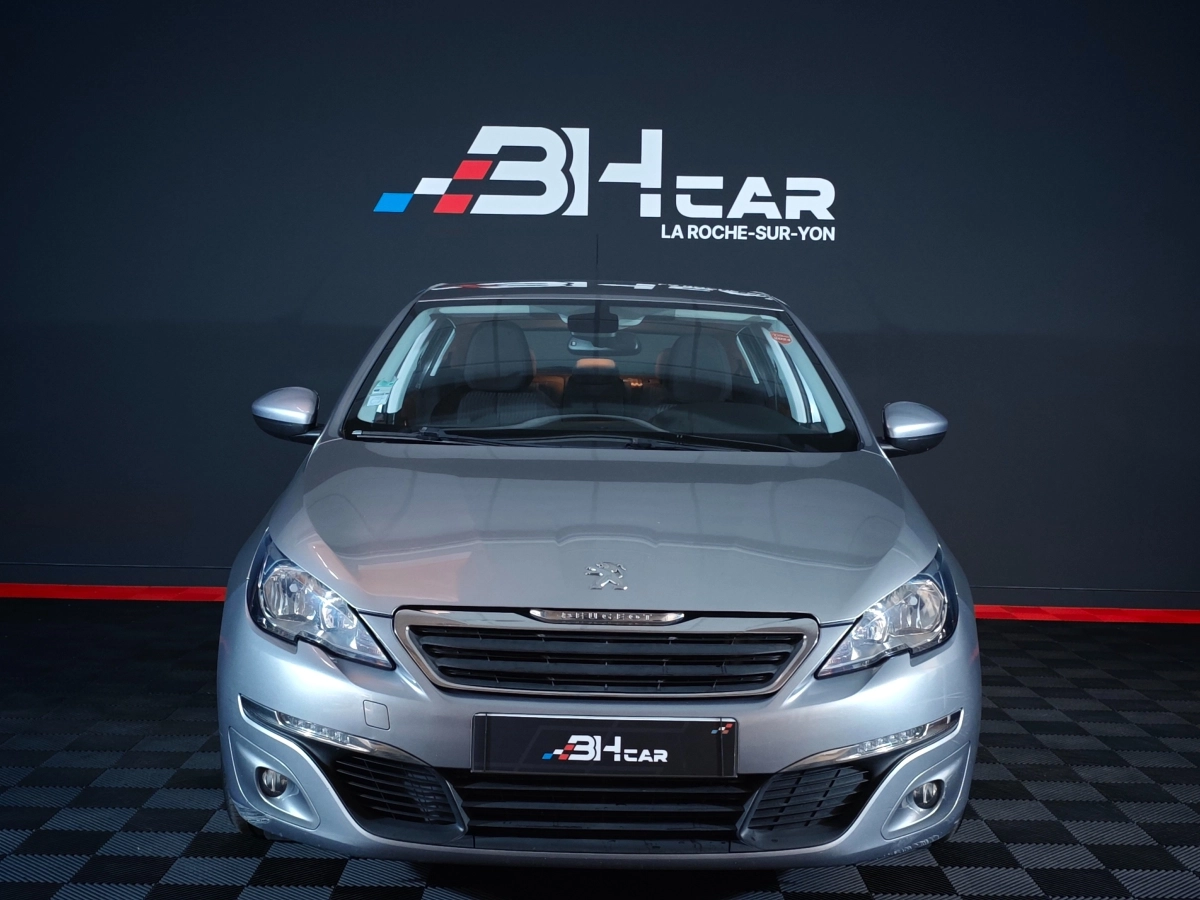 Peugeot 308 - photo 2