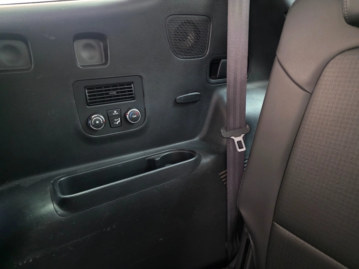 Hyundai Santa Fe - photo 21