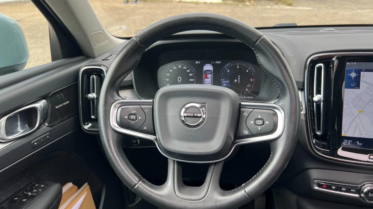 Volvo Xc40 2.0 D4 190 MOMENTUM AWD GEARTRONIC BVA