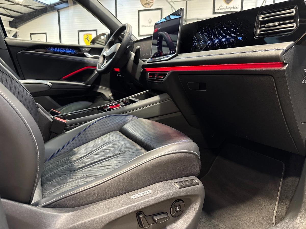 VOLKSWAGEN TIGUAN 2.0 TDI 150 DSG7 R-LINE