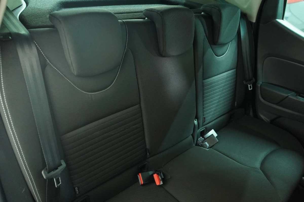 Renault Clio - photo 18