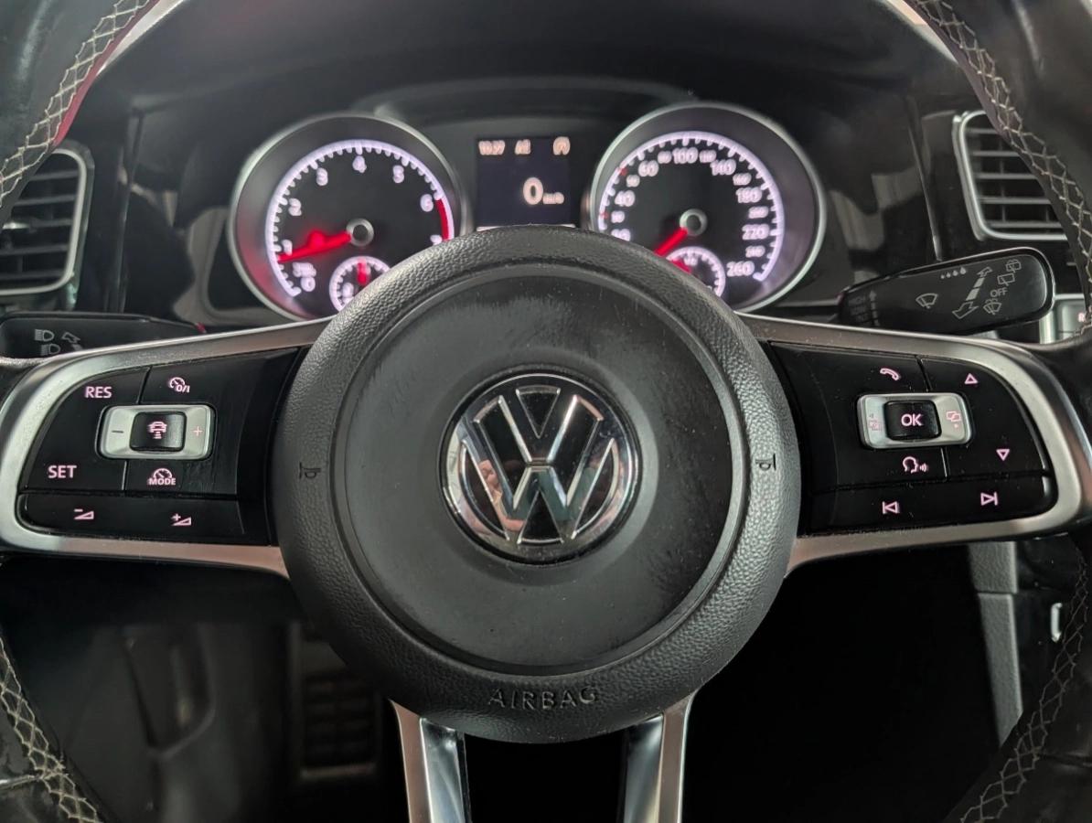 Volkswagen Golf - photo 19