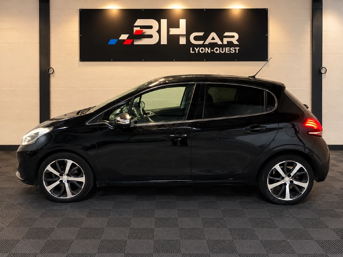 Peugeot 208 - photo 6