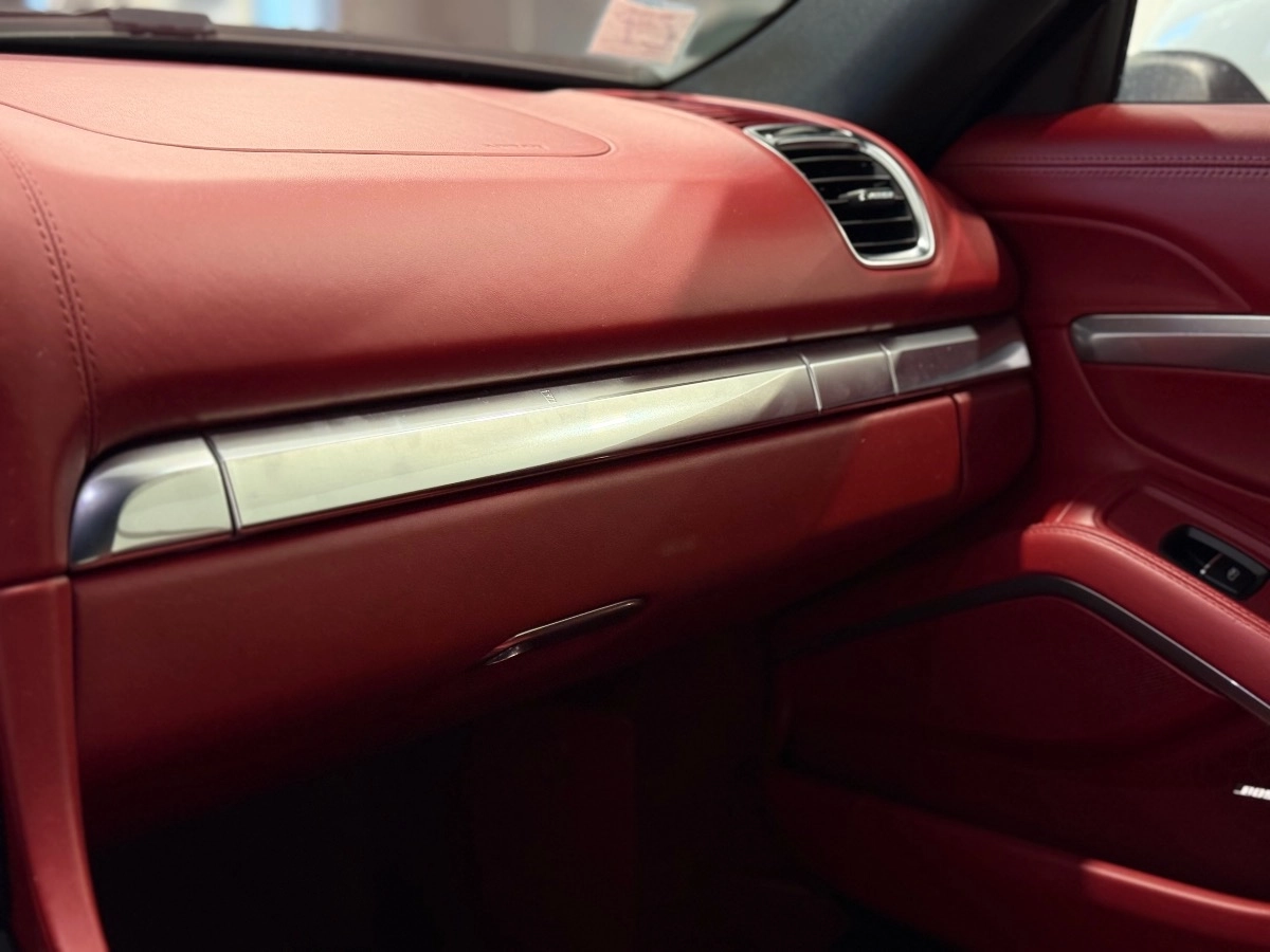 Porsche Cayman - photo 26