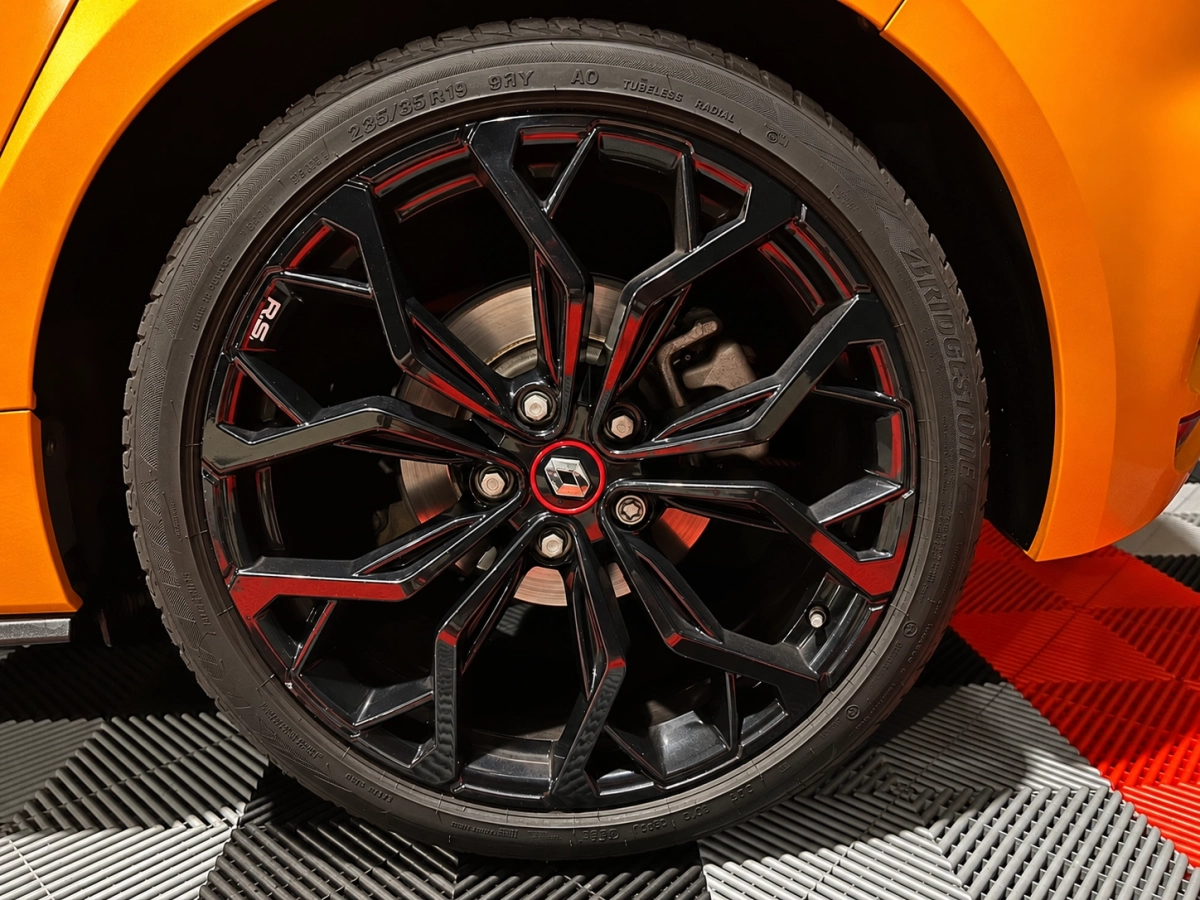 Renault Megane - photo 30