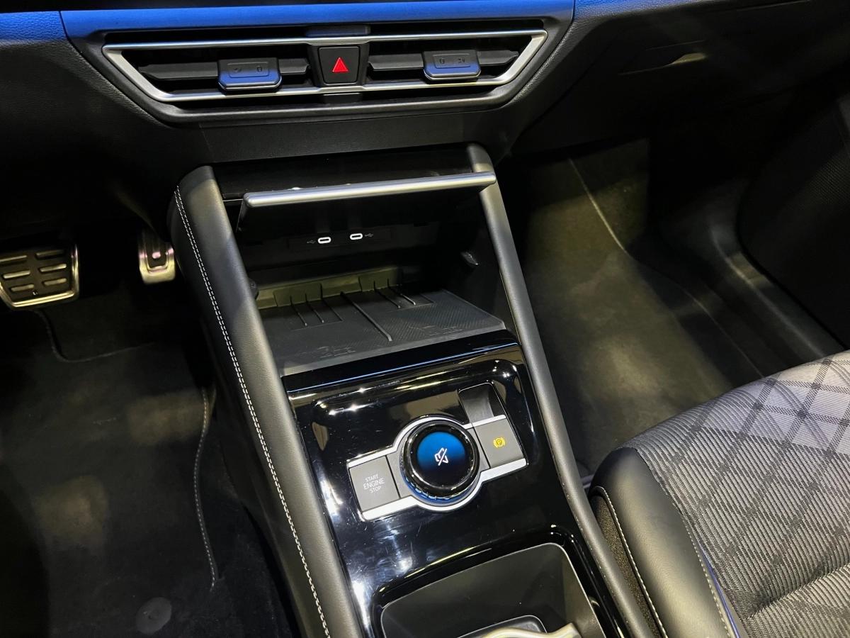 Volkswagen Tiguan 2.0 TDI 195 R-LINE PLUS 4MOTION DSG BVA