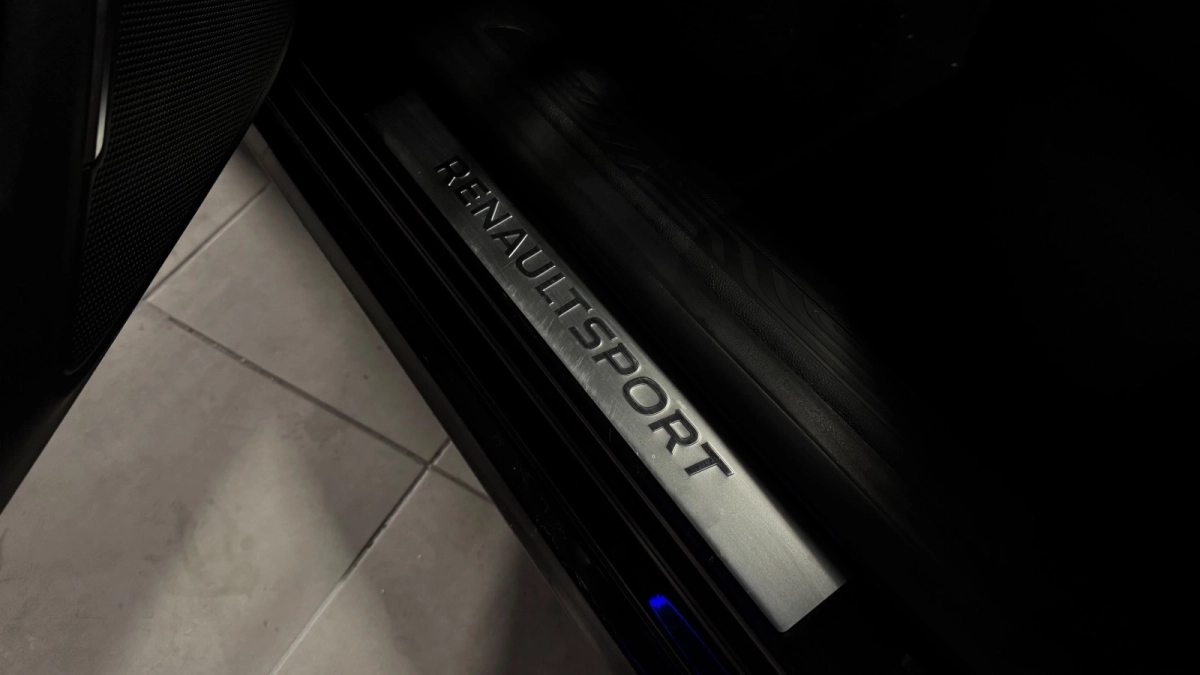 Renault Megane - photo 19