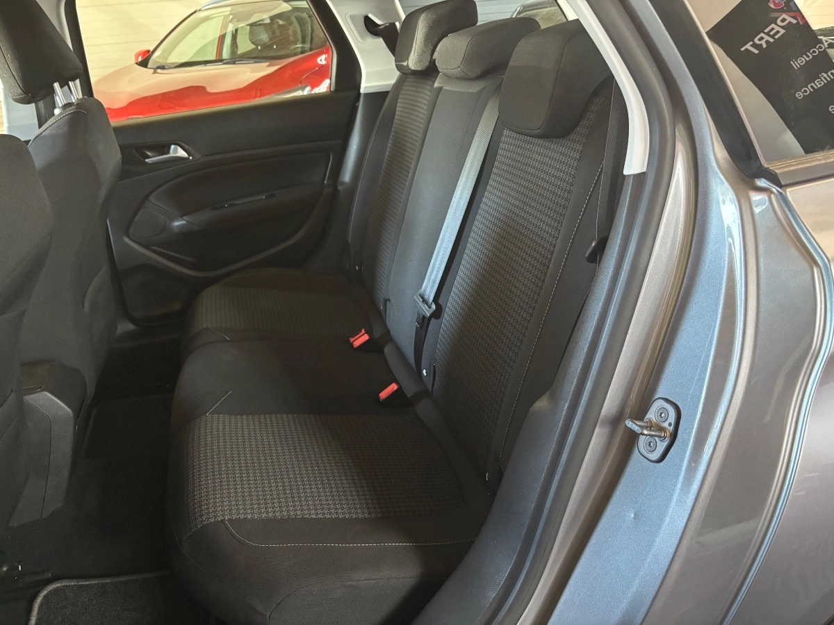 Peugeot 308 - photo 5