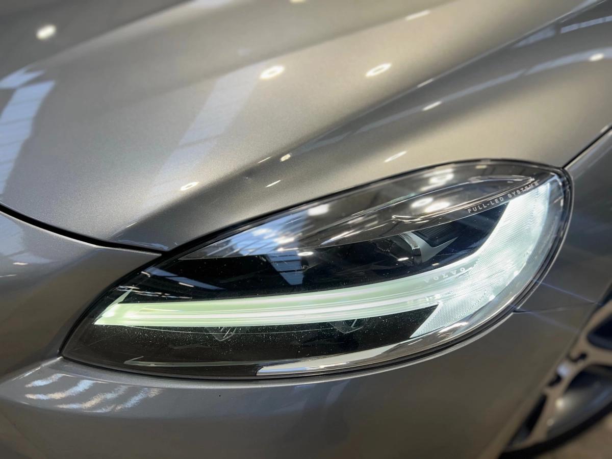 Volvo V40 II (2) 2.0 D4 190 INSCRIPTION BVM6