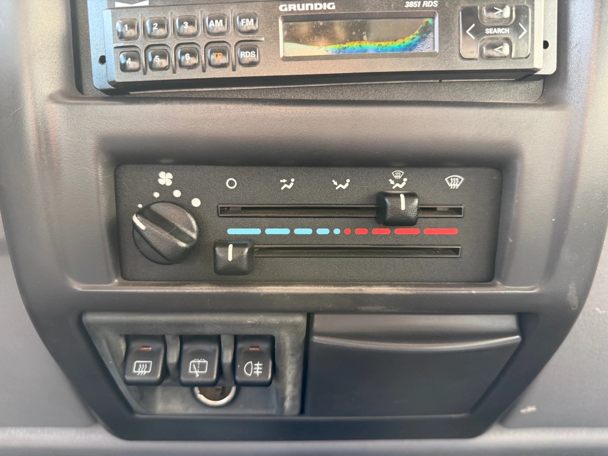 Jeep Wrangler - photo 16