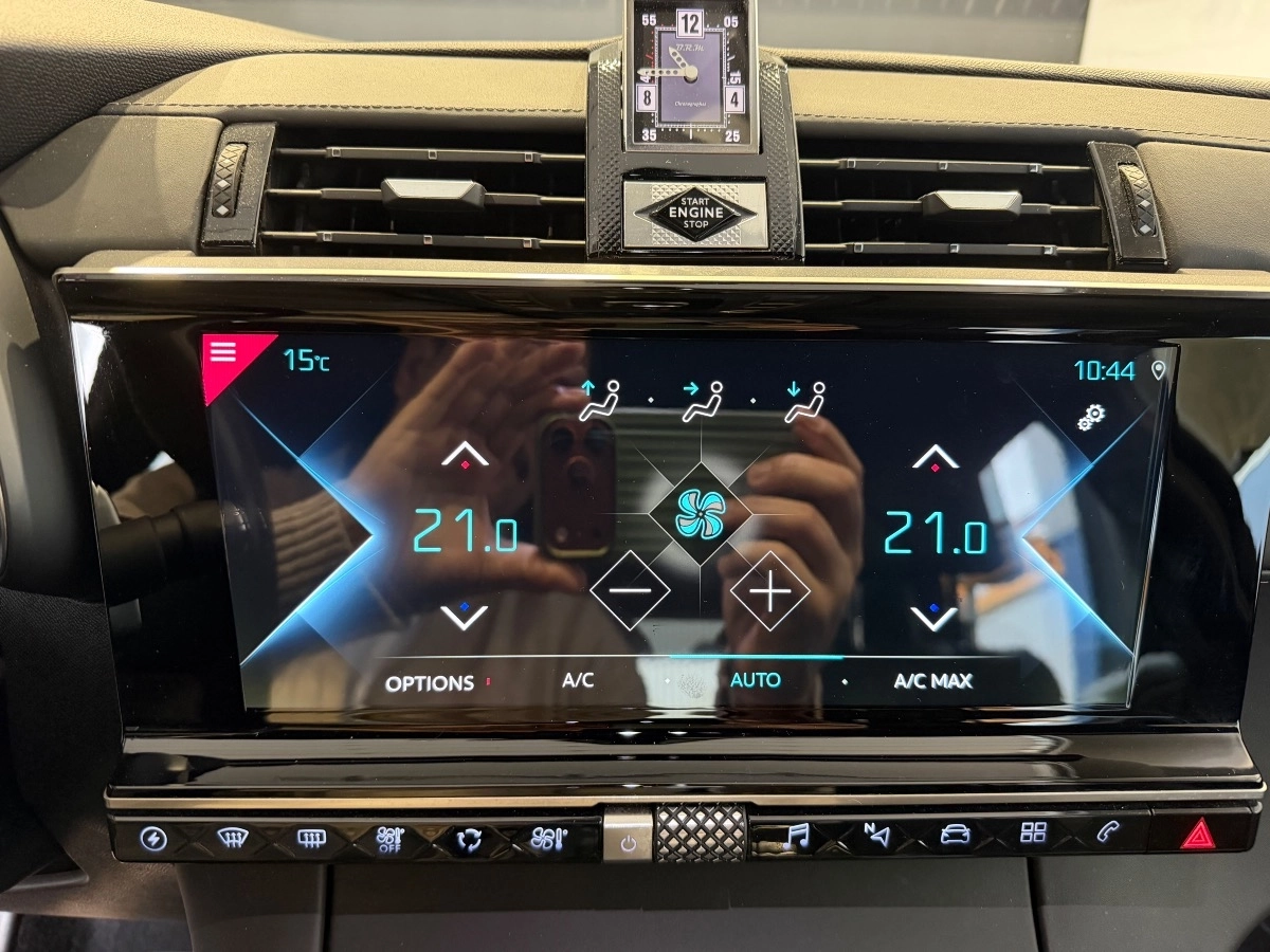 Ds Automobiles Ds 7 Crossback E-tense - photo 21