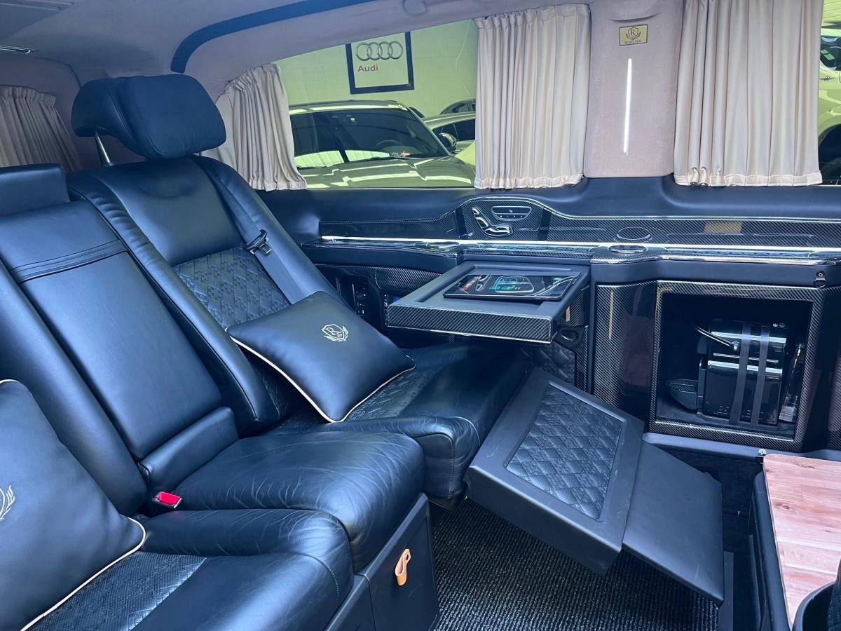 Mercedes Vito VIP EXTRA LONG 119 CDI 190 4MATIC 7G-TRONIC 5PL /AMENAGEMENT ROVELVER/SALON/TV/CAFE/PS4/LED/