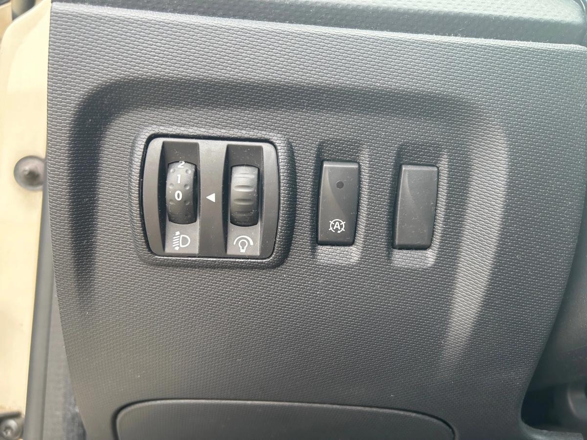 Renault Captur 1.5 DCI 90 ENERGY INTENS