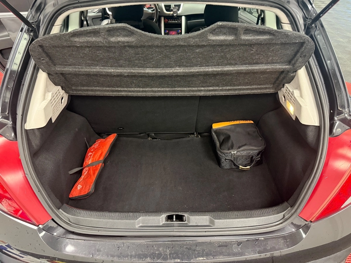 Peugeot 207 - photo 21