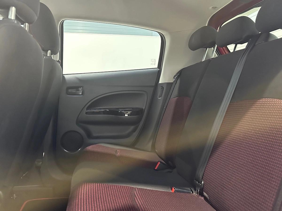 Mitsubishi SPACESTAR