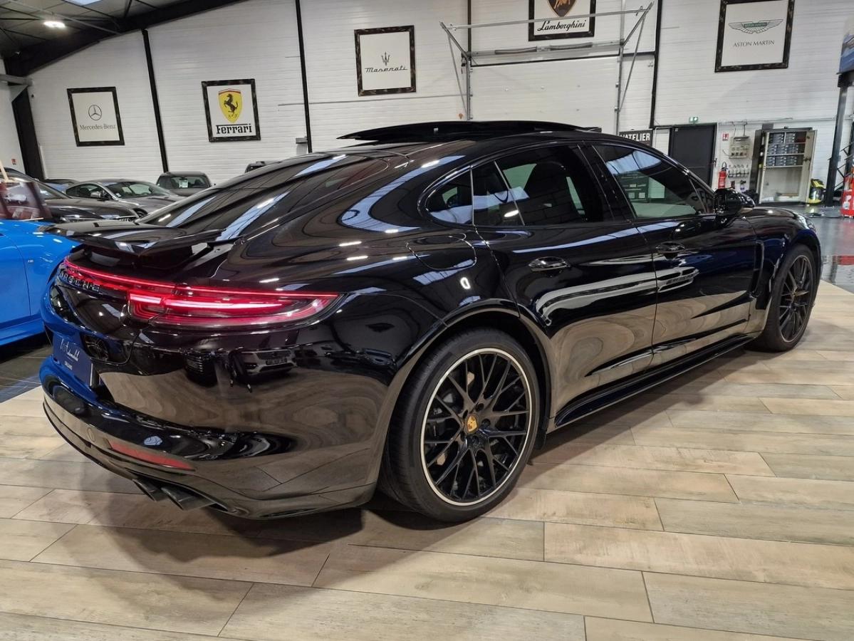 Porsche Panamera 