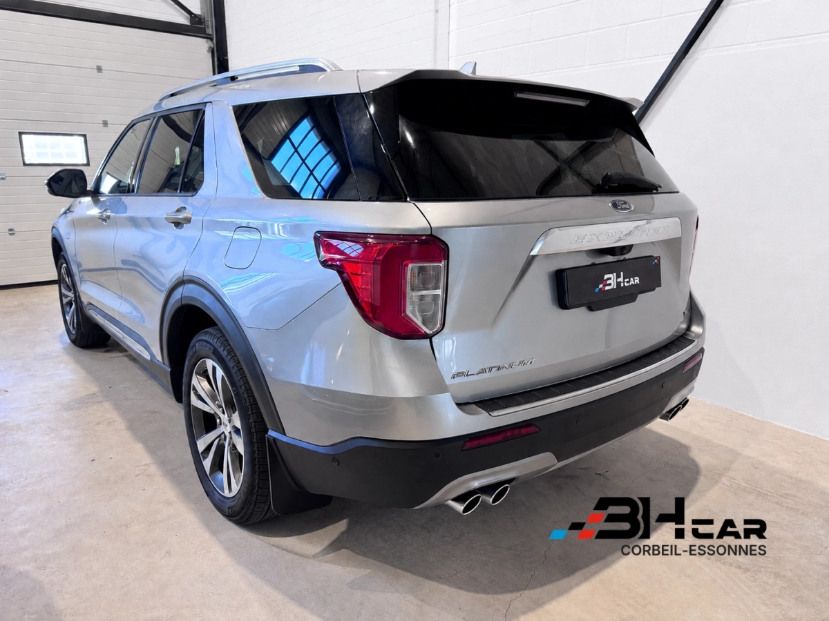 Ford Explorer - photo 2