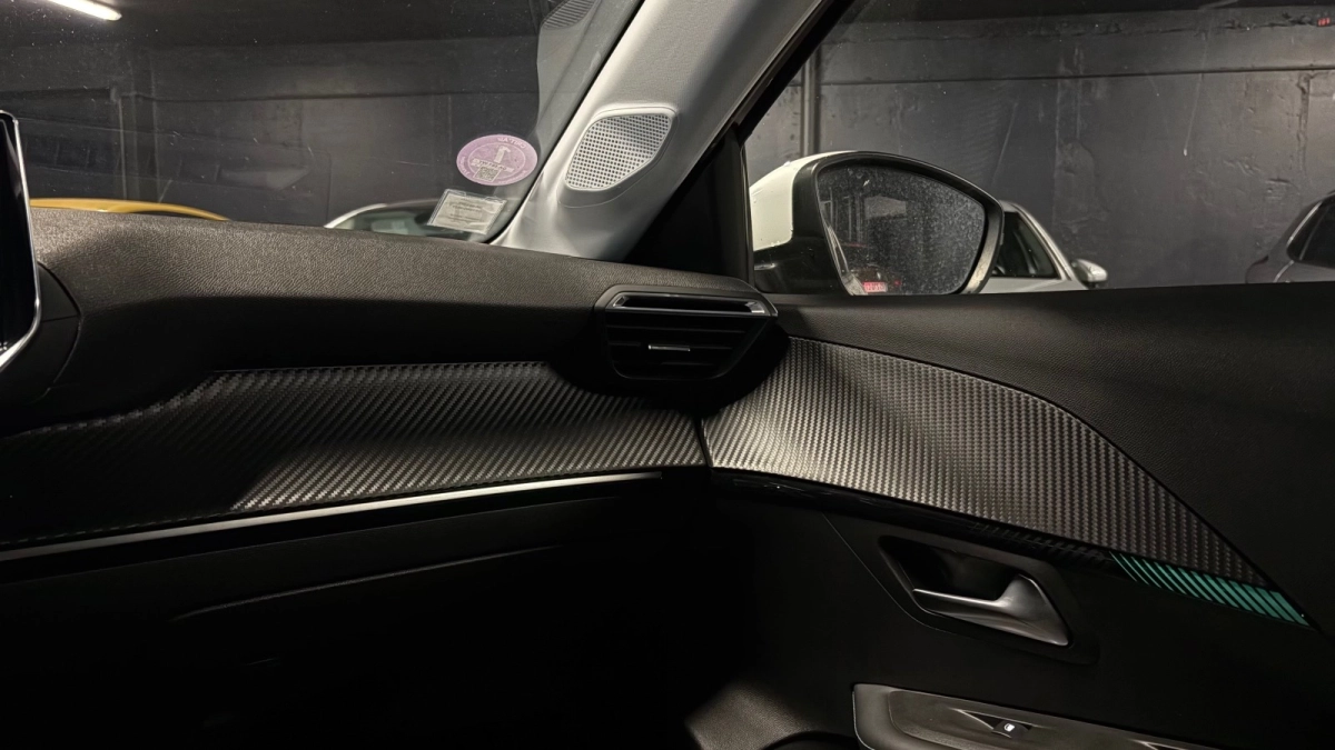 Peugeot 208 - photo 26