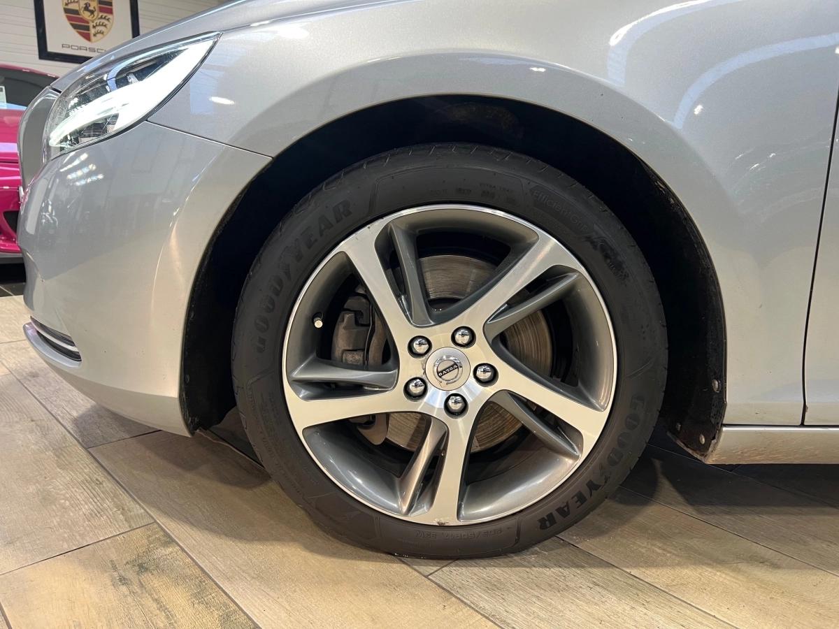 Volvo V40 II (2) 2.0 D4 190 INSCRIPTION BVM6