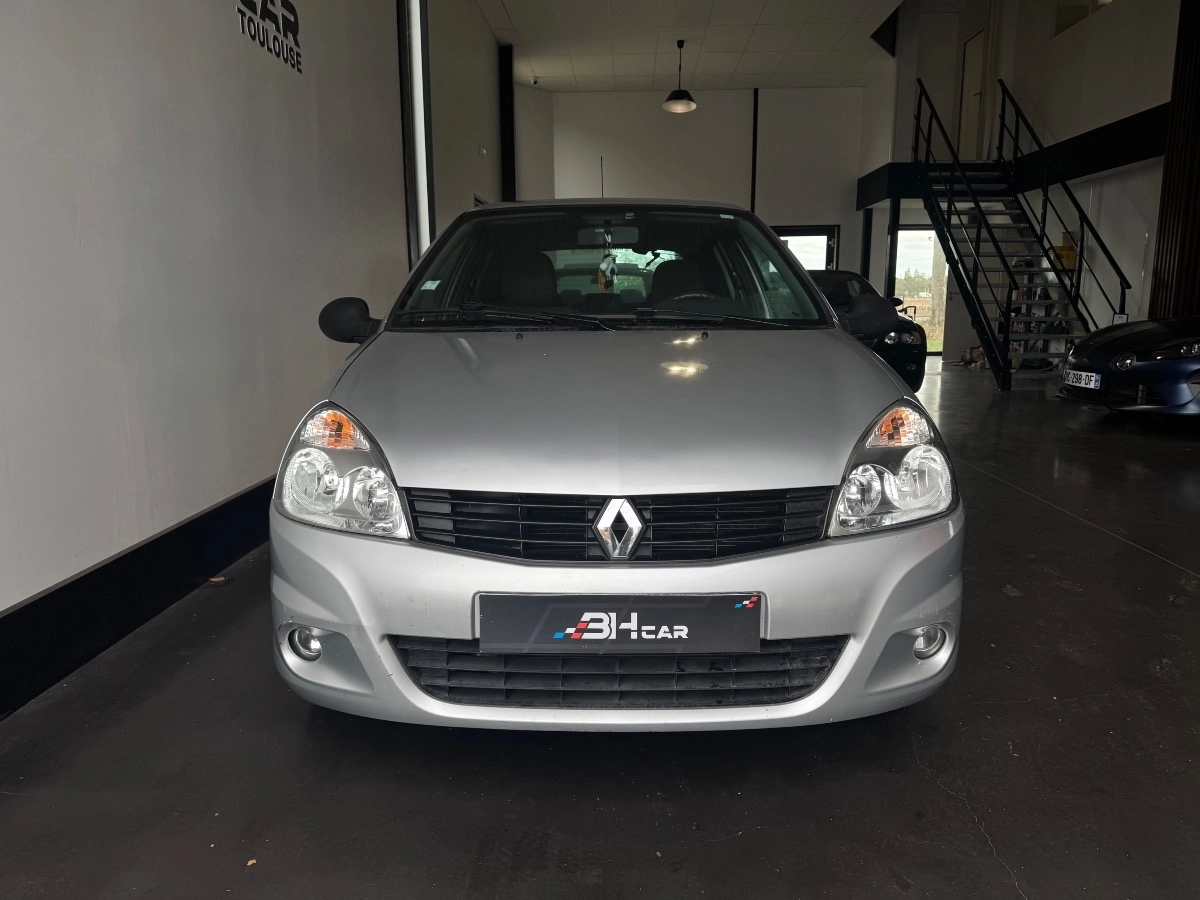 Renault Clio - photo 2